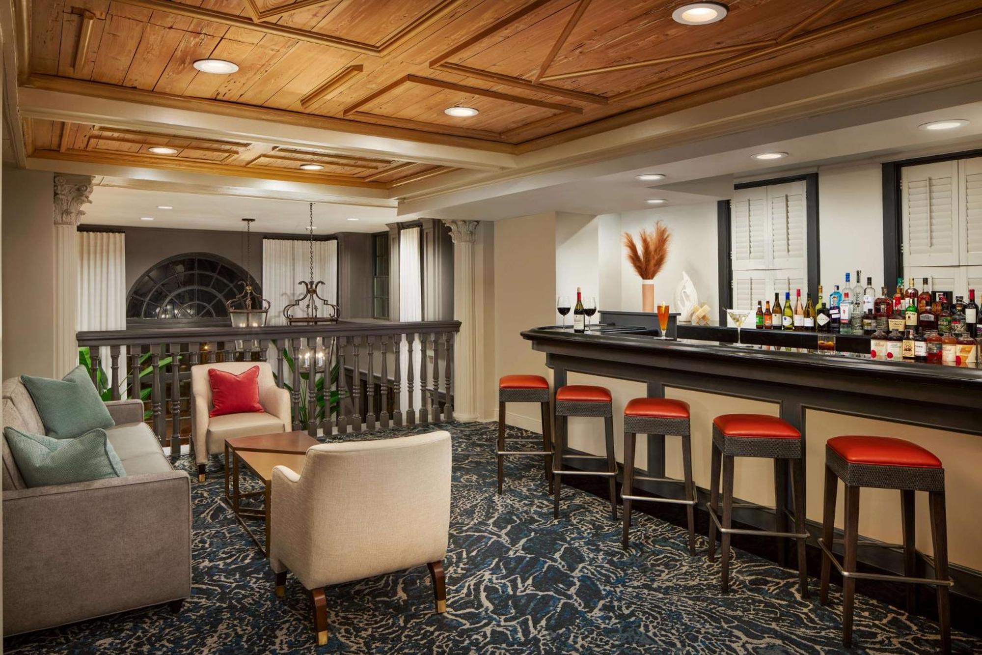 Hotel The Terrace Lakeland, Tapestry Collection By Hilton